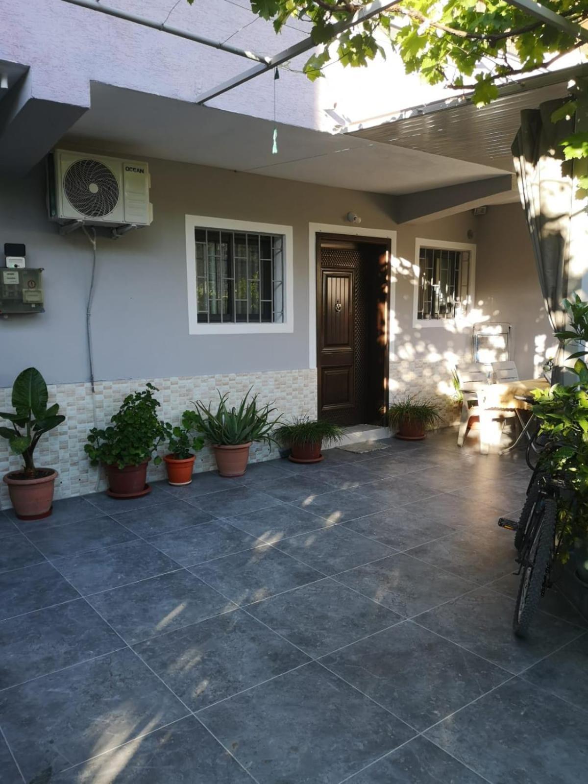 Guest House Emi Berat Bagian luar foto